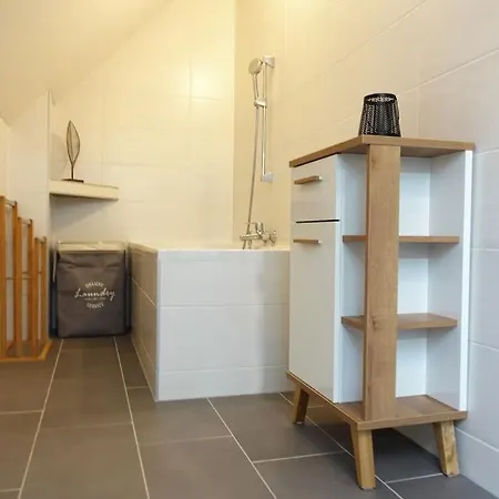 Feriehus Charmante Doppelhaushaelfte Im Idyllischen