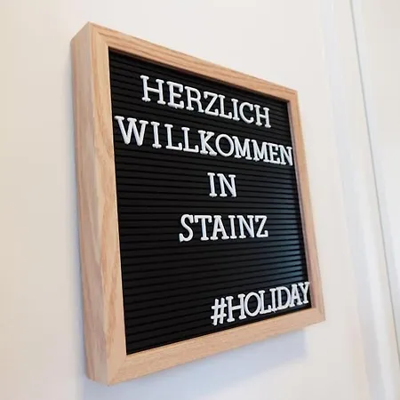 Charmante Doppelhaushaelfte Im Idyllischen Σπίτι διακοπών Stainz