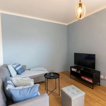 Feriehus Charmante Doppelhaushaelfte Im Idyllischen *