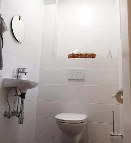 Charmante Doppelhaushaelfte Im Idyllischen ستاينز